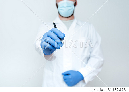 Scientist Demonstrating New Technology, Doctor Giving Medical Advice, Chemist Science Lectures Discussions, Wearing Occupation Workwear Protective Gears Scientist Demonstrating New Technology, Doctor Giving Medical Advice, Chemist Science Lectures Discussions, Wearing Occupation Workwear Protective Gears 81132898