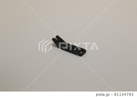 画鋲を抜く道具 81134793