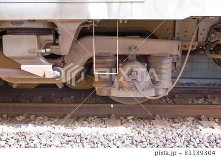 鉄道、電車、列車の車輪とブレーキまわりの写真素材 [81139304] - PIXTA