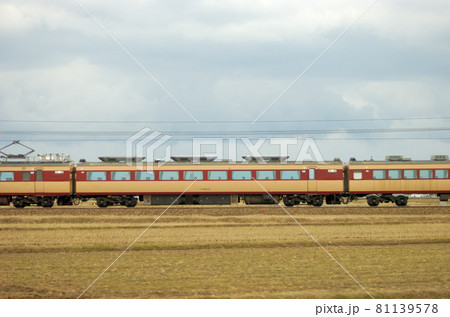 北陸本線 石動-福岡 JR西日本 489系 新H04編成 ③ モハ489-15(金沢) 山側 北陸本線 石動-福岡 JR西日本 489系 新H04編成 ③ モハ489-15(金沢) 山側 81139578