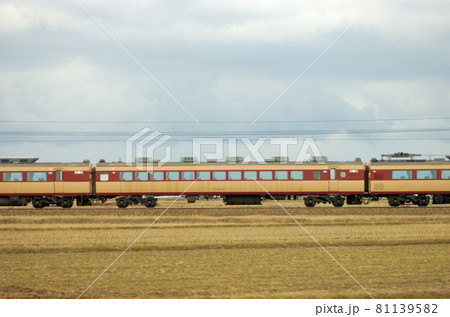 北陸本線　石動－福岡　JR西日本　489系　新H04編成　④　サロ489-23（金沢）　山側 81139582