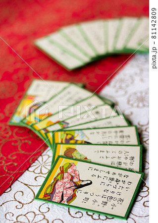 お正月の伝統的な遊び歌がるた 百人一首 の写真素材