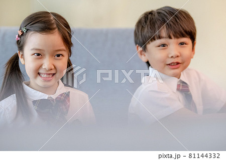 子供 遊び 歓声 81144332