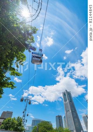 夏雲とみなとみらい、夏の横浜港、真夏のヨコハマ 81144845