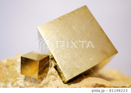 パイライト 原石 結晶 パイライト 原石 結晶 81146223