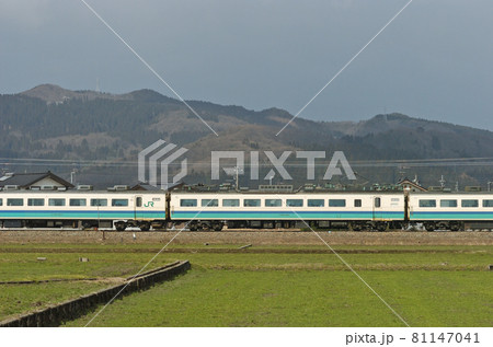 北陸本線　石動－福岡　JR東日本　485系　T17編成　②　モハ484-1083（新潟）　山側 81147041