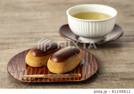 栗まんじゅう　栗饅頭　秋イメージ 81148812