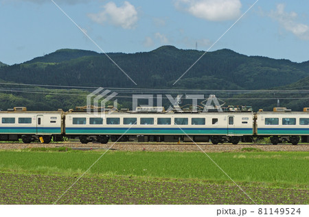 北陸本線 石動-福岡 JR東日本 485系 T16編成 ④ モハ484-1020(新潟) 山側 北陸本線 石動-福岡 JR東日本 485系 T16編成 ④ モハ484-1020(新潟) 山側 81149524