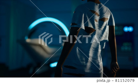 lost patient in MRI laboratory 81152079