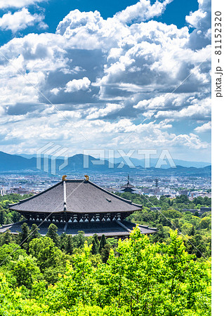 《奈良県》古都奈良の街並み・東大寺 81152320