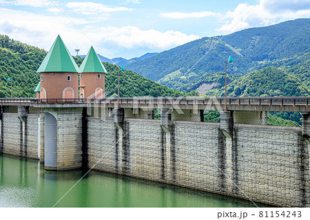 夏の鳴淵ダム 福岡県篠栗町 夏の鳴淵ダム 福岡県篠栗町 81154243