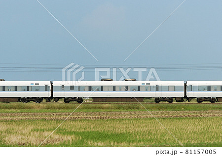 北陸本線　美川ー加賀笠間　JR西日本　681系　T02編成　④　サハ681-302（金沢）　山側 81157005