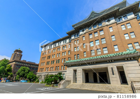 名古屋市　愛知県庁の本庁舎と名古屋市庁舎 81158986