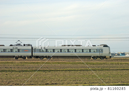 北陸本線　美川ー加賀笠間　JR西日本　681系　W01編成　⑥　クモハ681-507（金沢）　山側 81160285