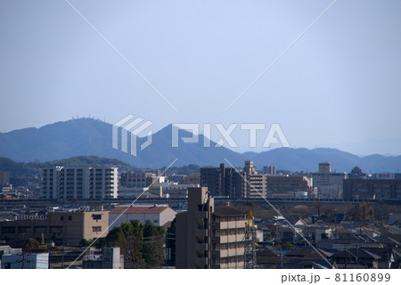 法界院から見た岡山市街と児島半島の山並み 岡山県岡山市北区 法界院から見た岡山市街と児島半島の山並み 岡山県岡山市北区 81160899