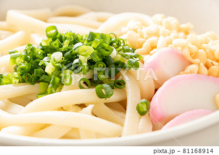 ぶっかけうどんのアップ。 ぶっかけうどんのアップ。 81168914