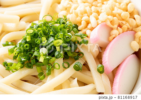 ぶっかけうどんのアップ。 ぶっかけうどんのアップ。 81168917