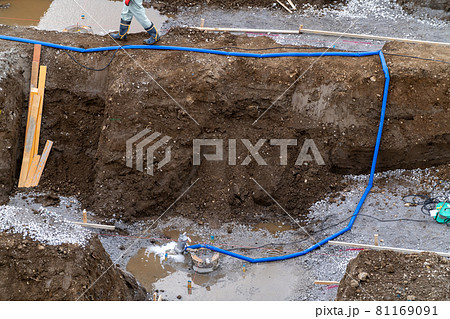 床付け面　雨水ポンプアップ　排水　台風　雨降り 81169091