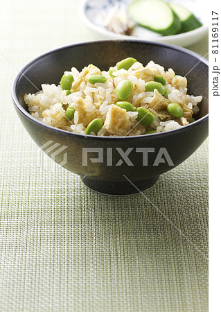 枝豆と油揚げの炊き込みご飯4 81169117