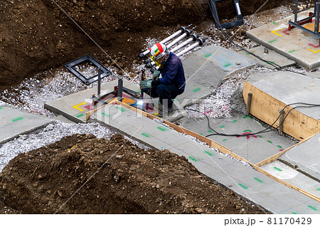 基礎工事 アンカーフレーム設置 溶接 基礎工事 アンカーフレーム設置 溶接 81170429