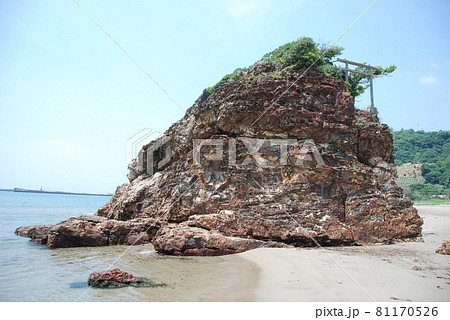 弁天島（稲佐の浜／島根県出雲市大社町） 81170526