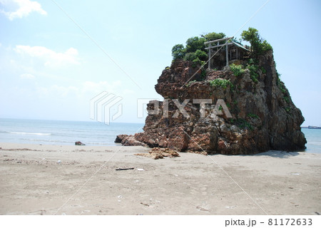 弁天島（稲佐の浜／島根県出雲市大社町） 81172633