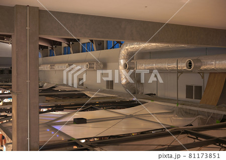 展示会場の設営 81173851