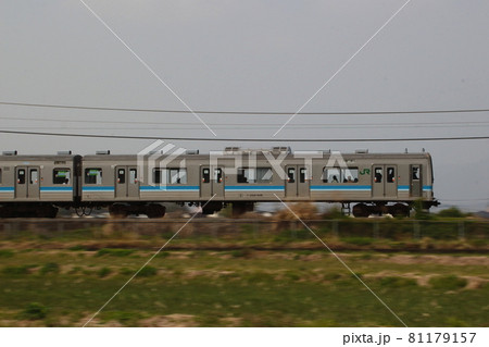 座間市入谷付近をゆく相模線205系電車 81179157