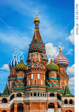 view of St. Basil's Cathedral from Vasilievsky descent 81181706