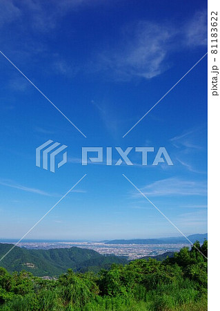 徳島県板野町　あせび公園展望台から徳島市街を望む 81183622