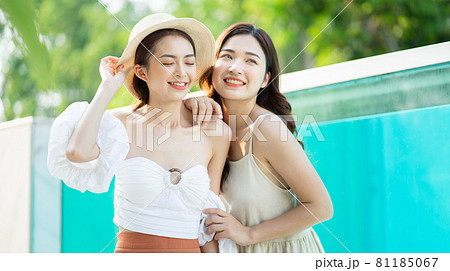 Woman travel Woman travel 81185067