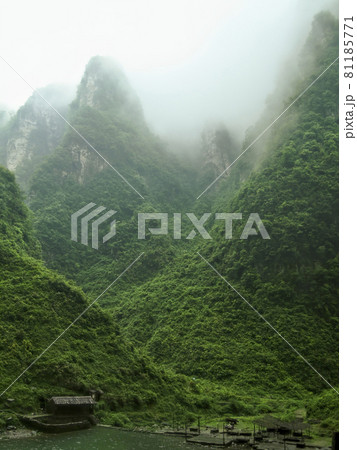 中国湖南省徳夯 流沙瀑布 Liusha waterfall, Dehang, Hunan, CN 81185771