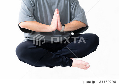 空中浮遊　 81189298