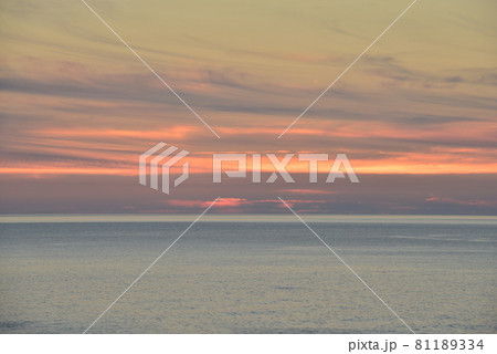 【秋田県八峰町】鹿の浦海岸の夕景 【秋田県八峰町】鹿の浦海岸の夕景 81189334
