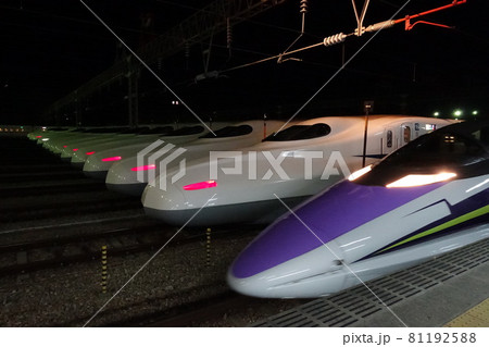 新幹線 81192588