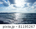 天使の梯子と海（横） 81195267
