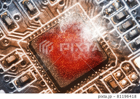 The processor chip overheats and burns in the socket on the computer motherboard 81196418