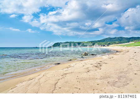 【琴が浜海水浴場】 石川県輪島市門前町剱地 【琴が浜海水浴場】 石川県輪島市門前町剱地 81197401