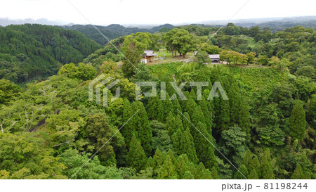 竹田市・岡城跡「本丸跡」のドローン空撮 81198244