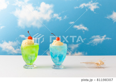 つめたいクリームソーダ Cold cream soda summer つめたいクリームソーダ Cold cream soda summer 81198307