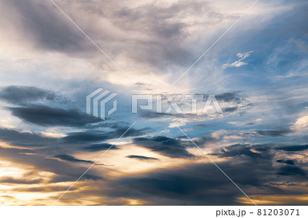 夏　夕焼　空のみ 81203071