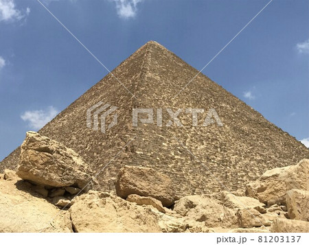 《エジプト》カイロのピラミッド 81203137
