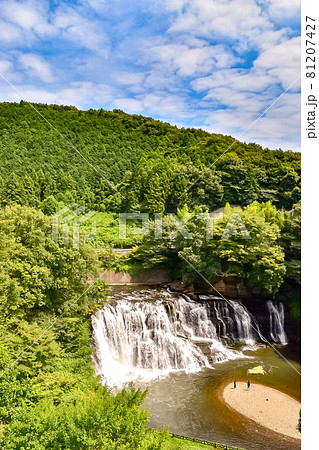 栃木県那須烏山市にある大蛇伝説が伝わる初夏の龍門の滝 栃木県那須烏山市にある大蛇伝説が伝わる初夏の龍門の滝 81207427