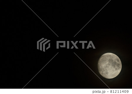 北杜市白州町、八月十三夜月（位置：下右） 81211409