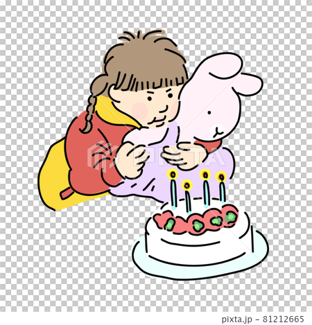 小さな女の子とバースデーケーキ 81212665