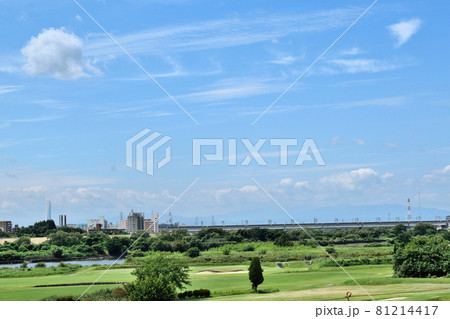 荒川河川敷 埼京線荒川橋梁方面 81214417