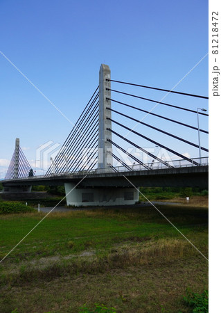 ツインハープ橋・3径間連続PC斜張橋 ツインハープ橋・3径間連続PC斜張橋 81218472