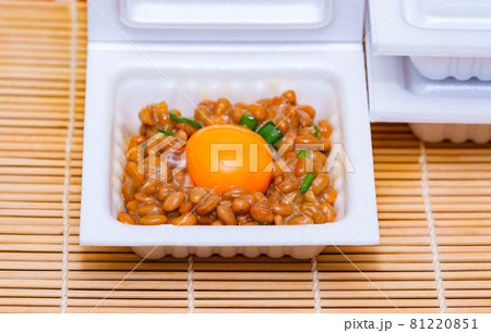 納豆パック たまご 発酵食品 ヘルシーフード 【 和食 イメージ 】 納豆パック たまご 発酵食品 ヘルシーフード 【 和食 イメージ 】 81220851