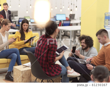 team meeting and brainstorming in modern office 81230167