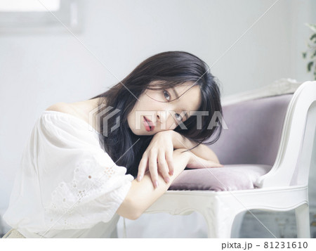 女性ポートレート　美容イメージ 81231610